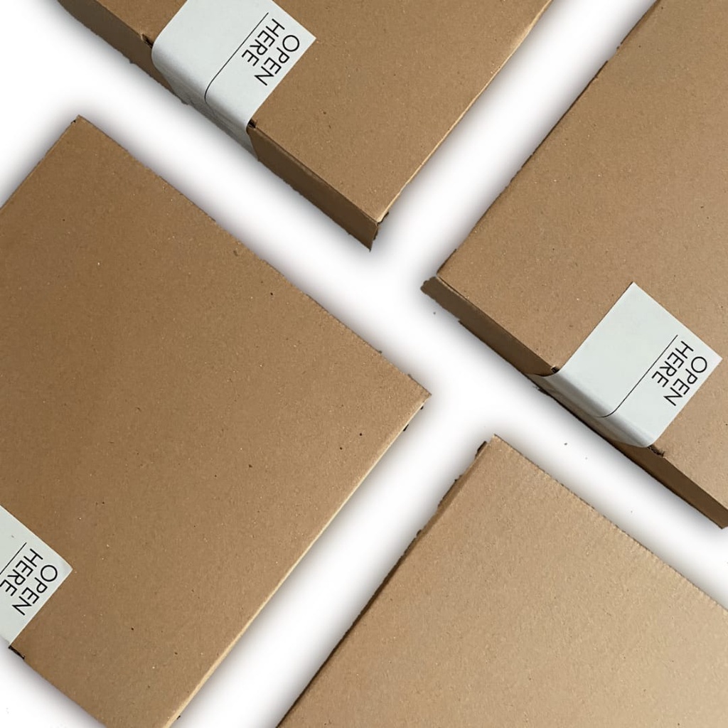 

YUNAA.STORE packaging+ kartu ucapan