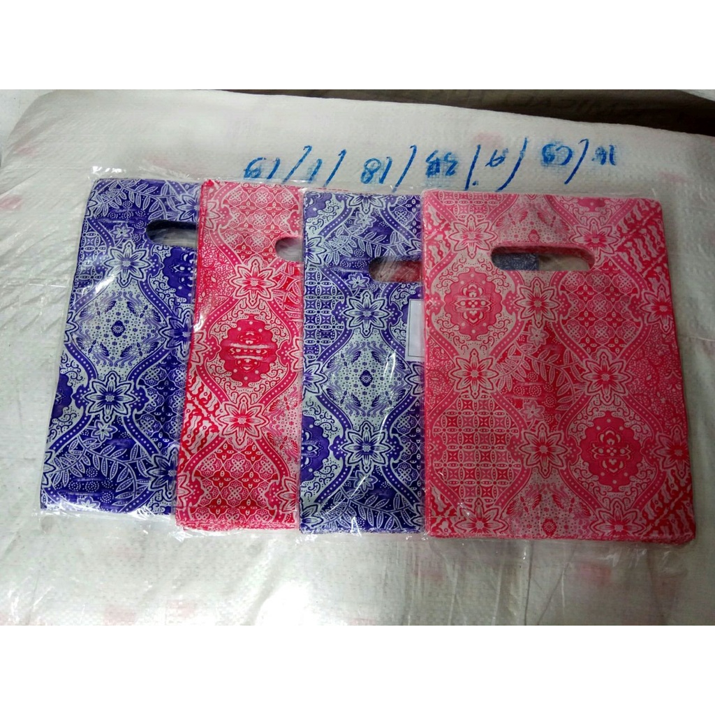 Plastik Oval batik Uk 15x22 (100pcs), Plastik Souvenir