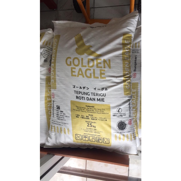 

TEPUNG TERIGU GOLDEN EAGLE 25KG PROTEIN TINGGI. OJEK ONLY