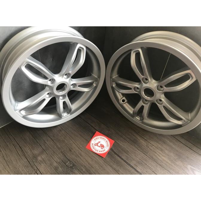 Velg Original Primavera Abs Ring 12 Bagian Depan Untuk Vespa