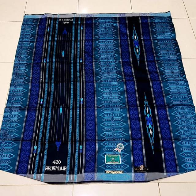 Sarung Sutera Raja Mulia 420 edisi 3011 sklas Bhs Tamer Lamiya