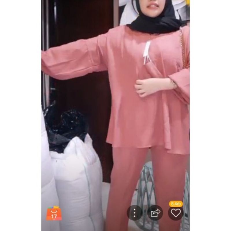 okeda shop Dara Set Velvet