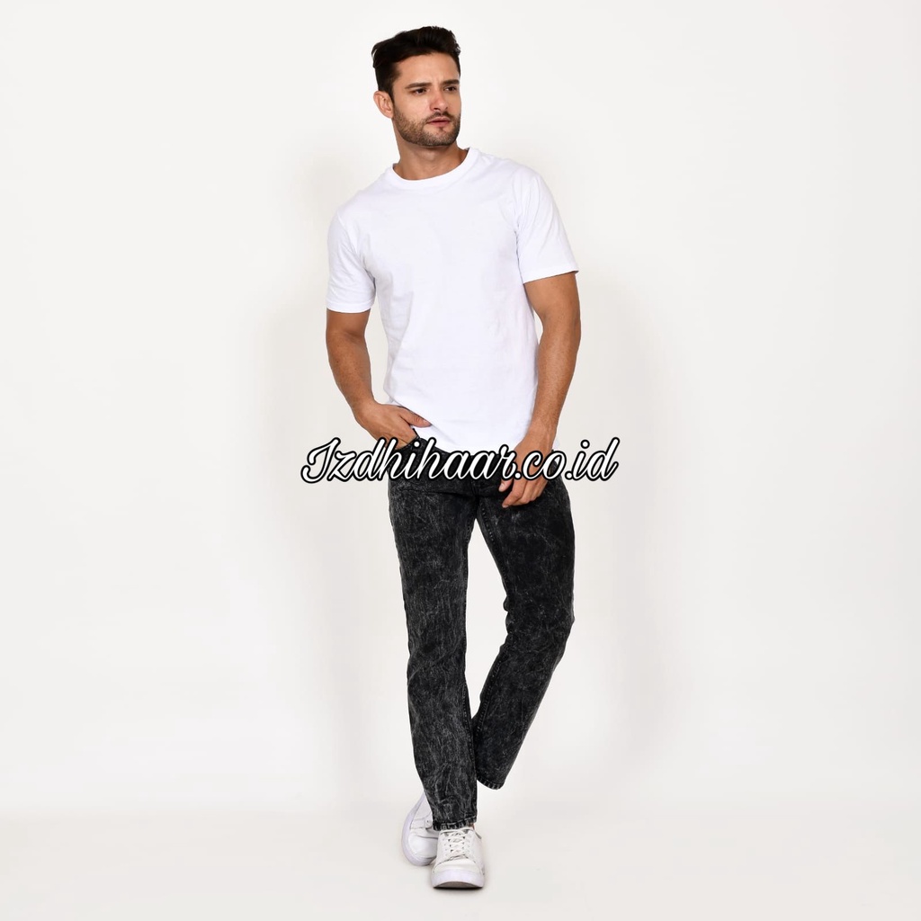 Celana Jeans Panjang Pria STANDAR REGULER Wirangler Black Wash