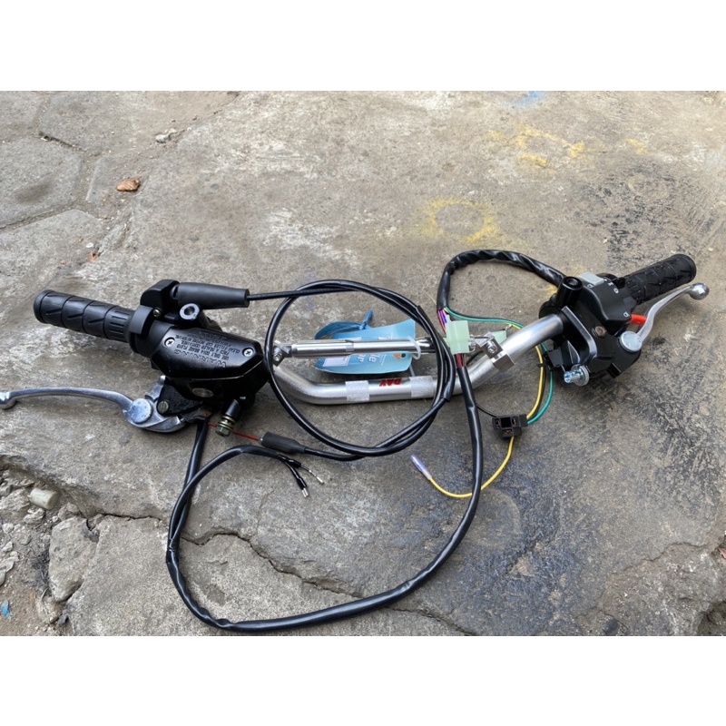 stang replika daytona palang sedang set master er6 dan holder ksr impor set holder kiri vixion