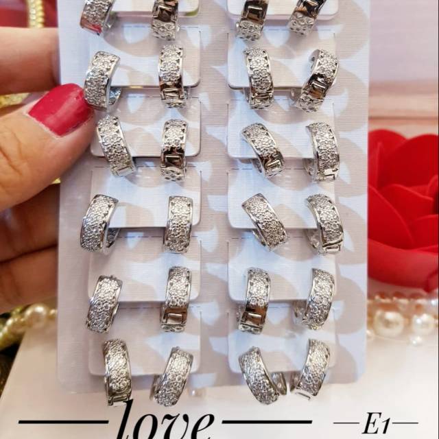 Xuping anting lapis emas 1643j