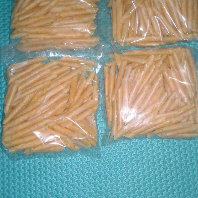 

Opak singkong linting mentah.