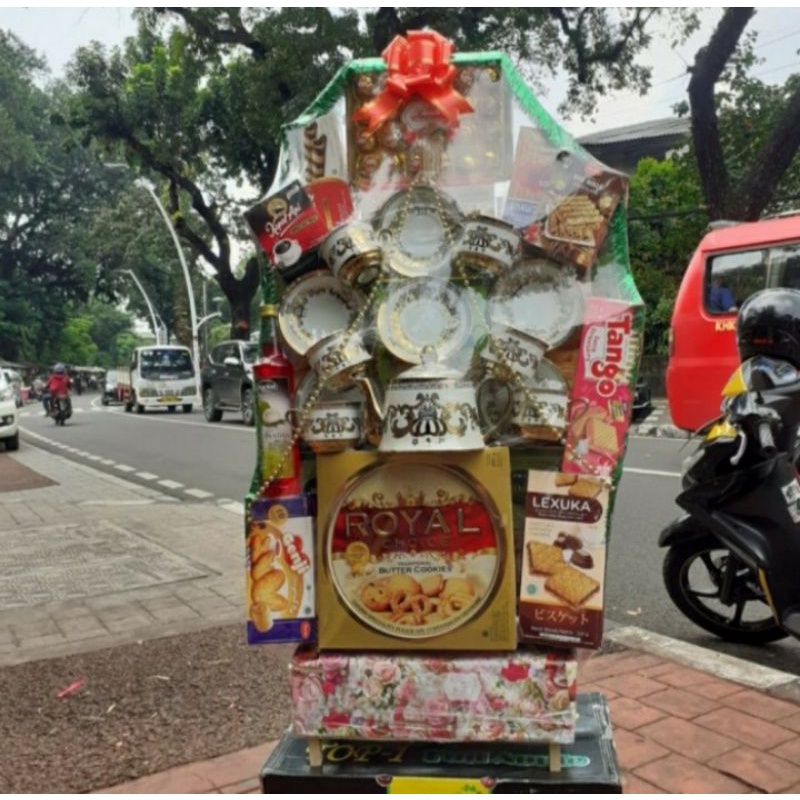 

Hampers / Parcel Parsel Lebaran Idul Fitri Mix Teaset Mewah