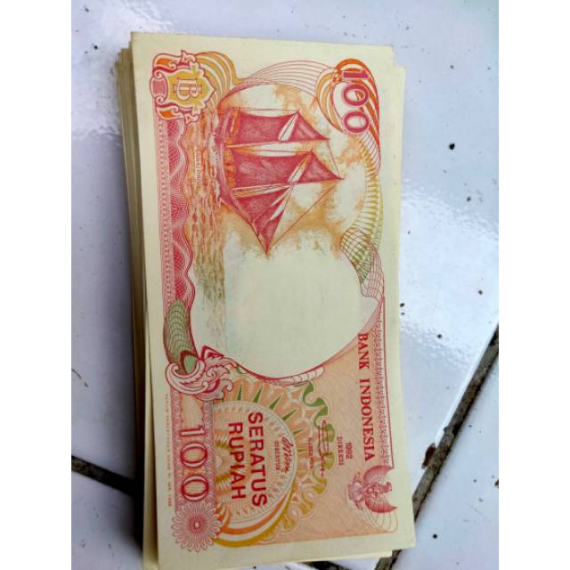 Uang kertas 100 rupiah