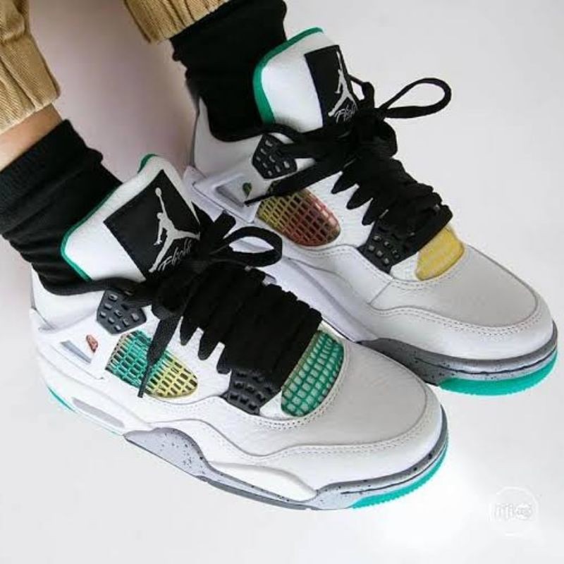 Sepatu Nike Jordan 4 Retro "Rasta"