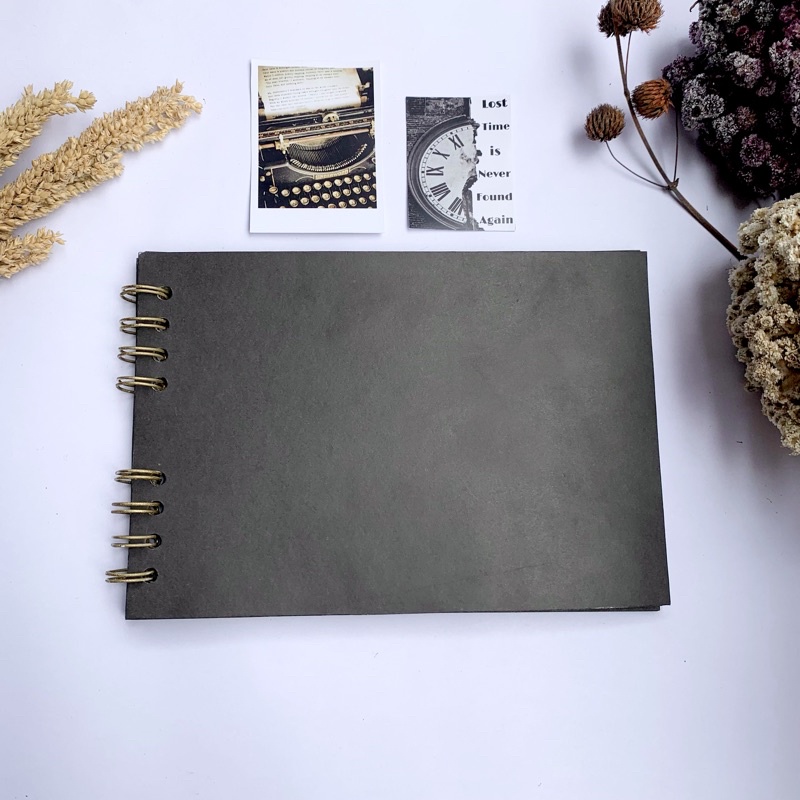 Scrapbook Album Polos Hitam (Gratis polaroid dan quotes card)
