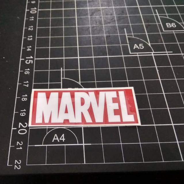 

Cutting sticker marvel superhero