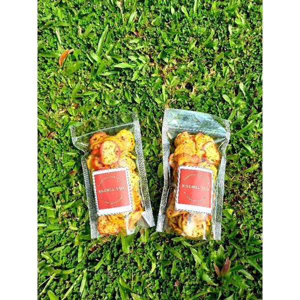 

KERUPUK SEBLAK 100GRAM ENAK MURAH DAUN JERUK