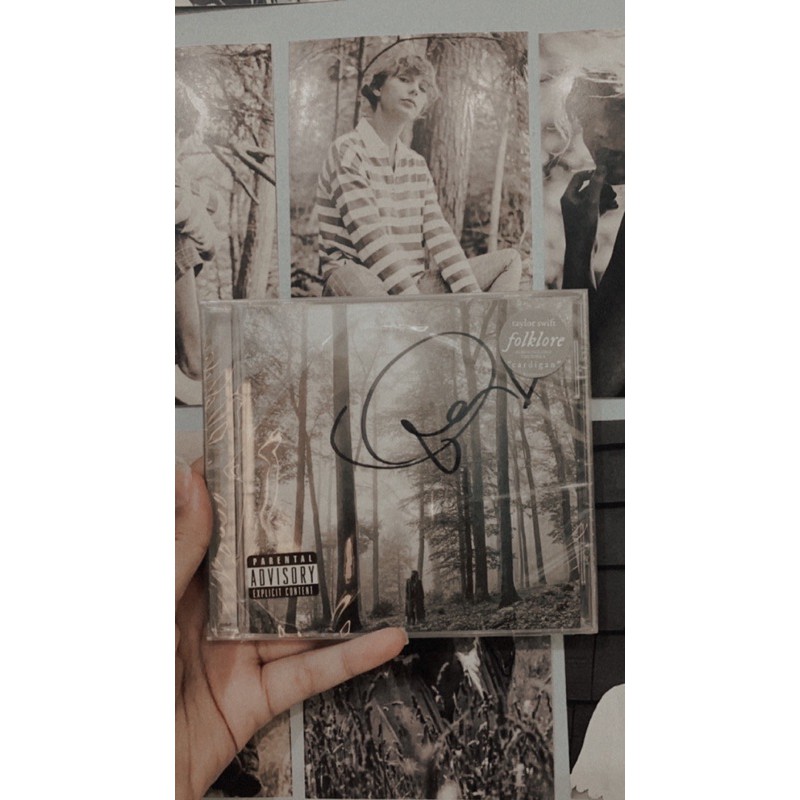 Taylor swift signed folklore album/album folklore/tanda tangan taylor swift