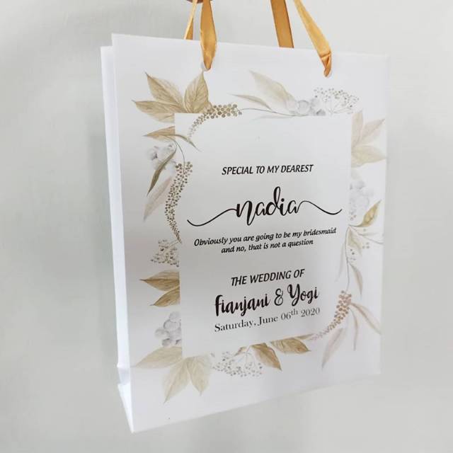 

Paperbag Bridesmaid / groomsman / goodie bag