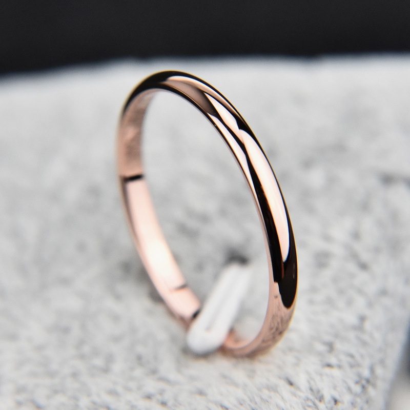 Cincin Bahan Stainless Steel Warna Rose Gold Dan Silver Untuk Wanita