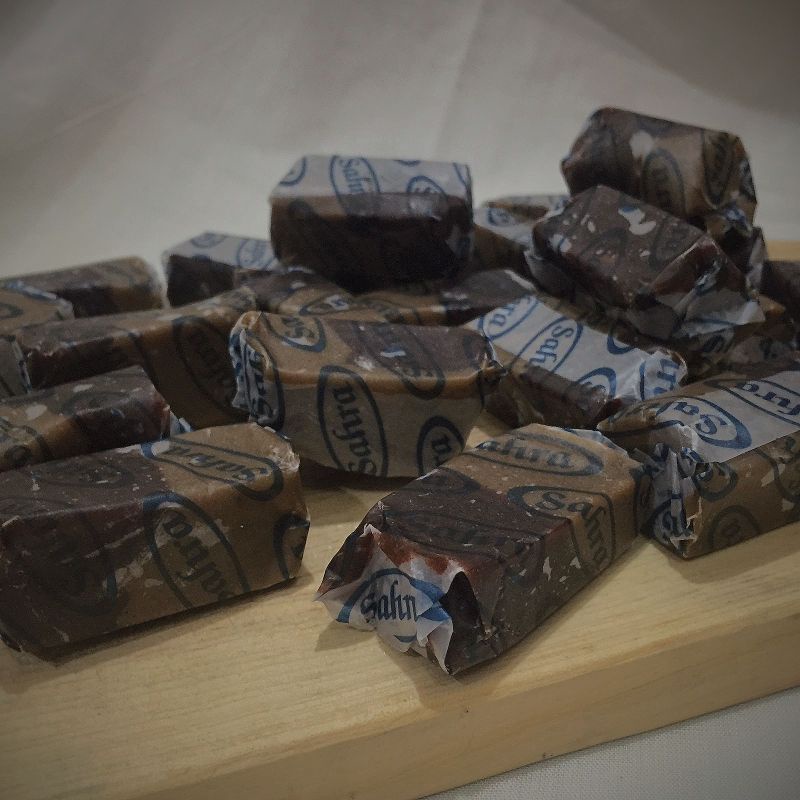 

Dodol Bungkus Kertas Asli Garut / Makanan Ringan Khas Garut / Jajan Jadul