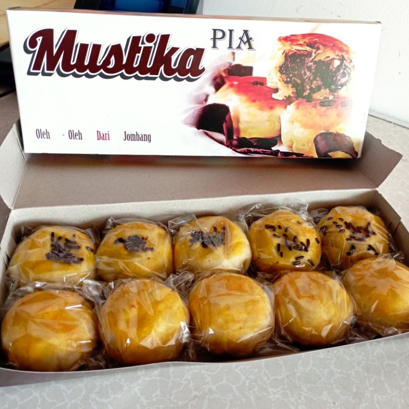 

Coklat mix kacang hijau - coklat lumer - Pia Mustika