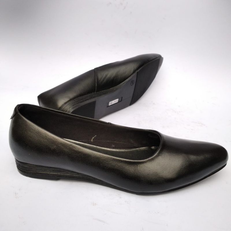 Sepatu Kulit Pantofel Wanita Flat