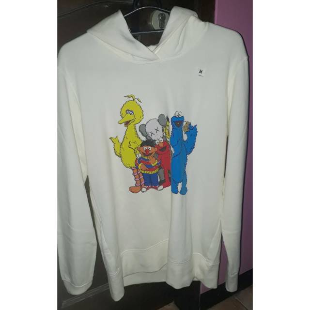 uniqlo x sesame street hoodie