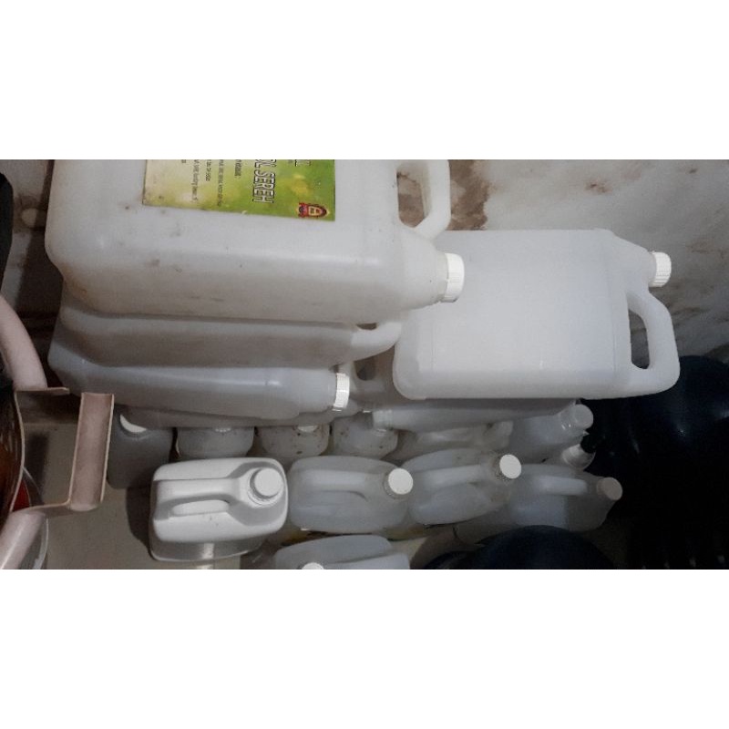 Jerigen bekas minyak karbol dll