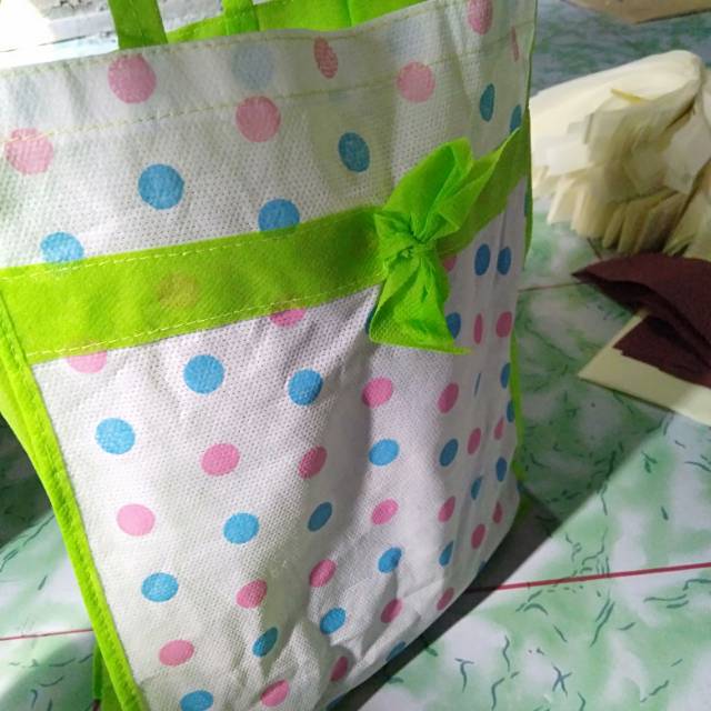 

tas hantaran motif..keren..uk T,30 P,20 L,10