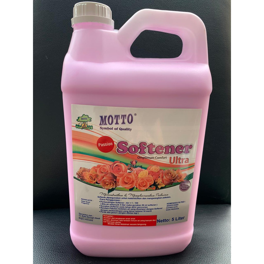 Softener Pelembut &amp; Pewangi Pakaian Laundry Ultra Passion MOTTO 5 Liter