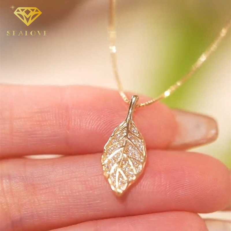 Kalung Titanium Asli Wanita Anti Karat Emas 18K Berlian liontin daun semanggi Kristal Perhiasan Aksesoris Korea