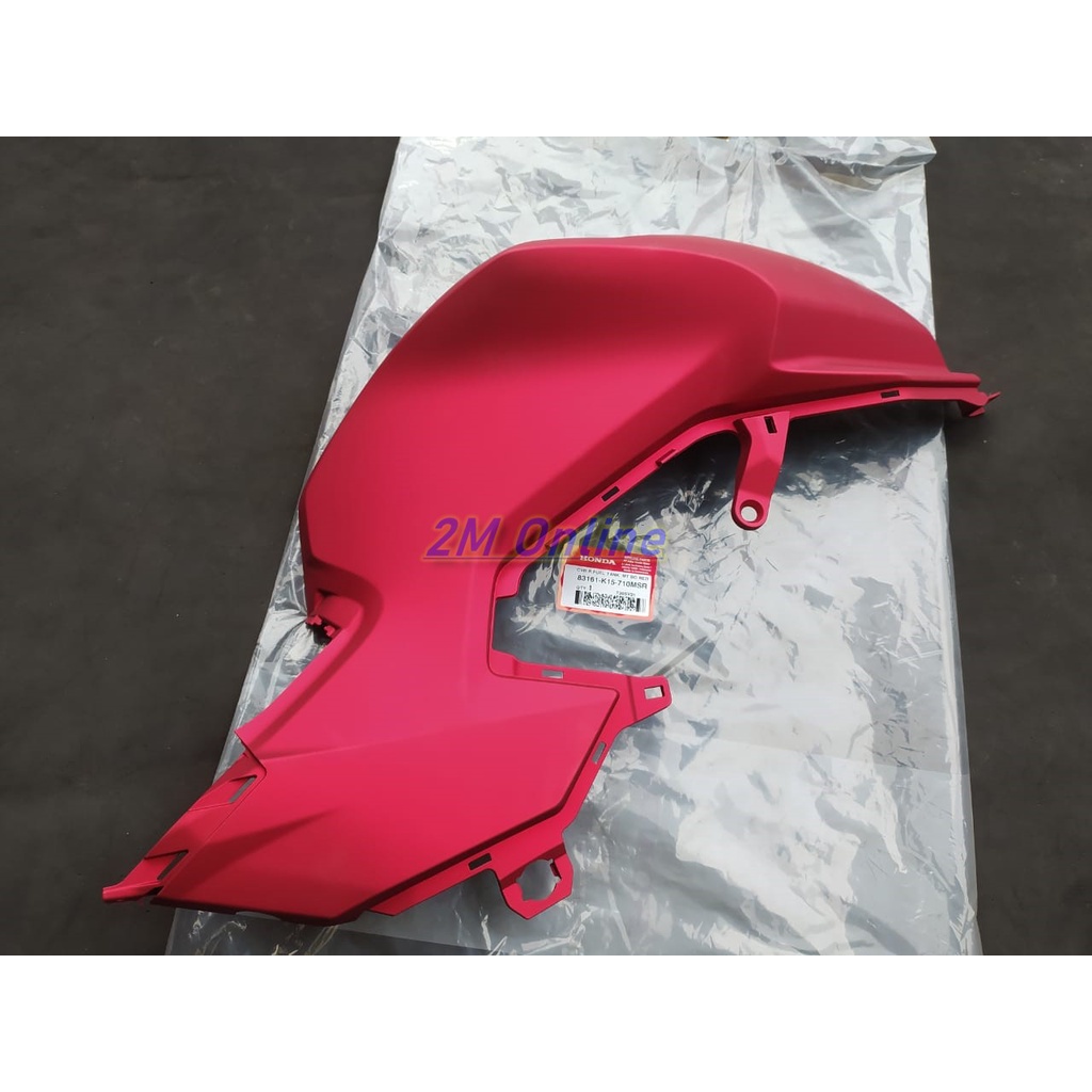 83161K15710MSR Cover Tangki CB150R 2021 USD Kanan Merah Doff Ori AHM