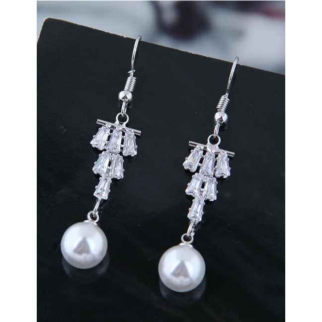 LRC Anting Gantung Fashion Inlaid Zircon Pearl Earrings A5798X