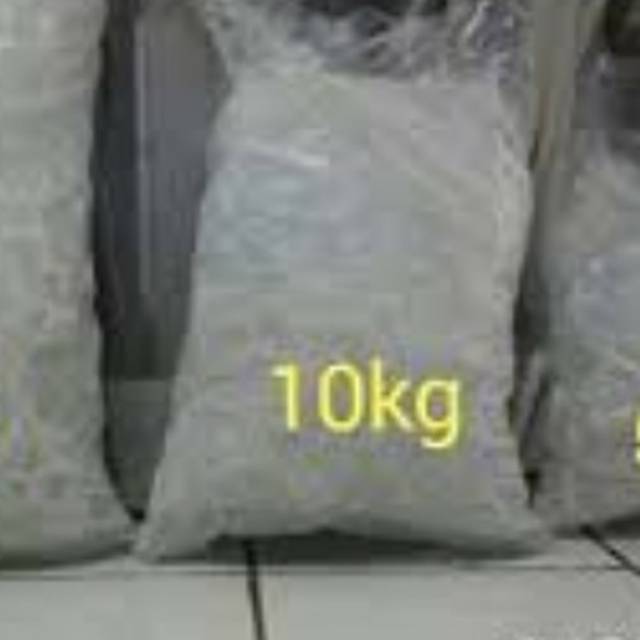 

es kristal air isi ulang ( RO )