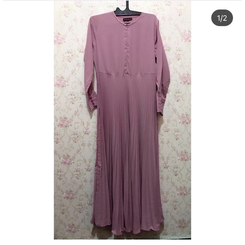 preloved pleated dress by bellaluna