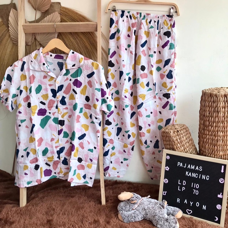 SETELAN LENGAN PENDEK PIYAMA BAJU TIDUR WANITA CEWEK BUSUI ONE SET RAYON MOTIF-KCPJ Lily Peach