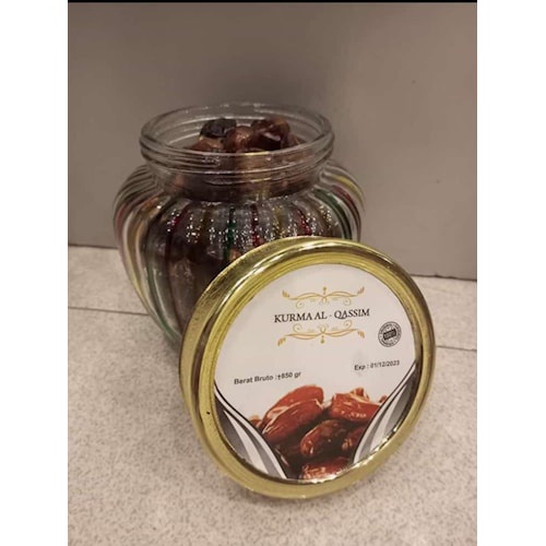 

Kurma Al -Qassim 1.5 Kilo Korma Arab Manis