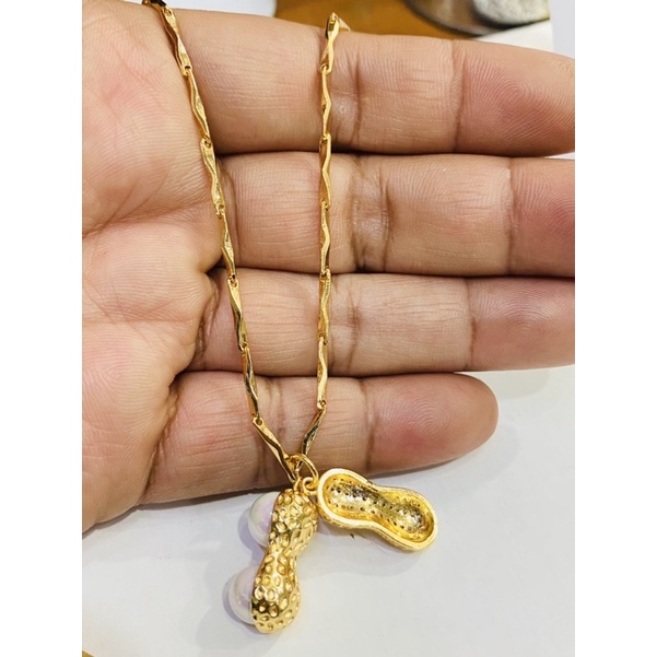 kalung mutiara //kalung lapis emas//perhiasan pengganti emas//leontin mutiara