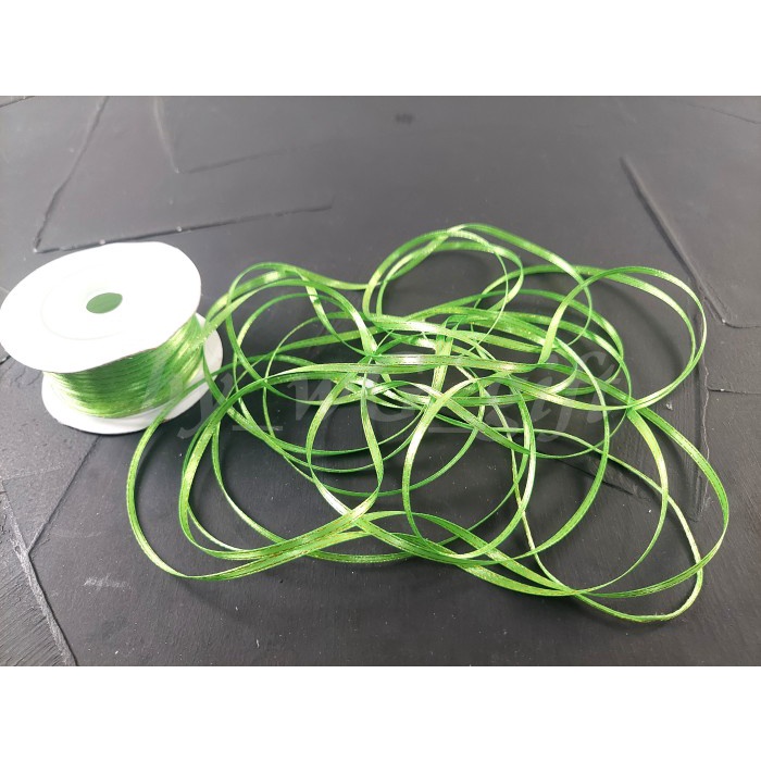 

Pita Satin List Emas; Lebar 1/8 Inch ( 3 mm); Panjang 80 yard - HL 08