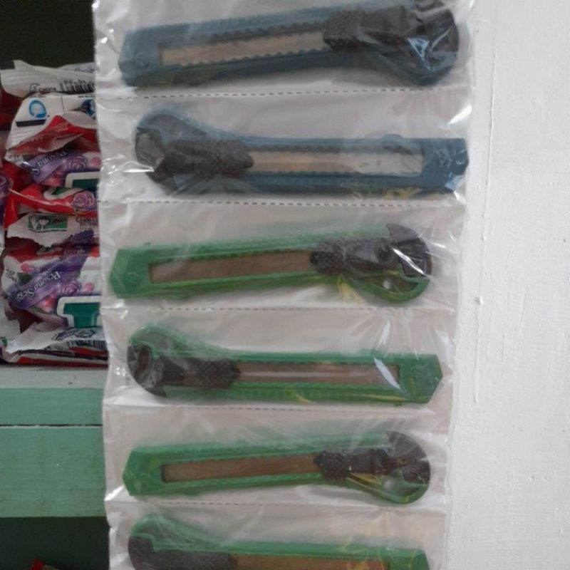 

Pisau cutter per pcs