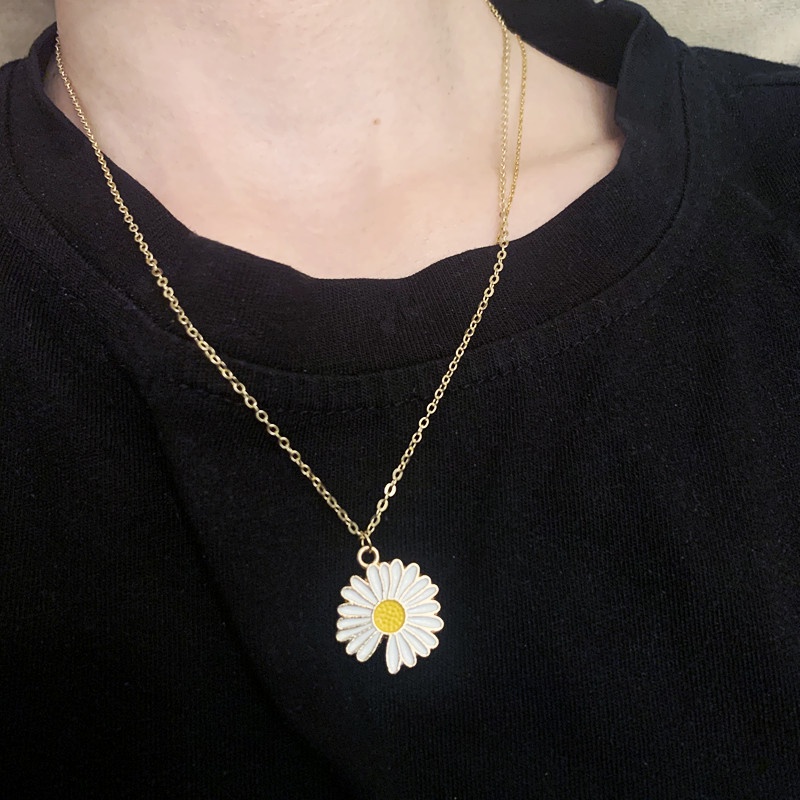 GD G-dragon ins gaya yang sama little Daisy kalung disco hip hop pmo pria dan wanita liontin mahasis