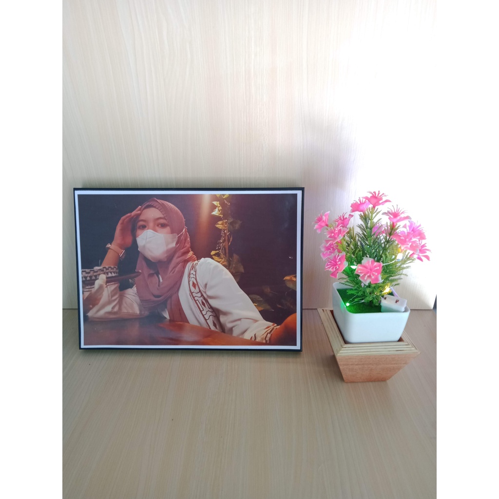 promo murah cetak foto +  Bingkai 13x18cm Putih - Hitam