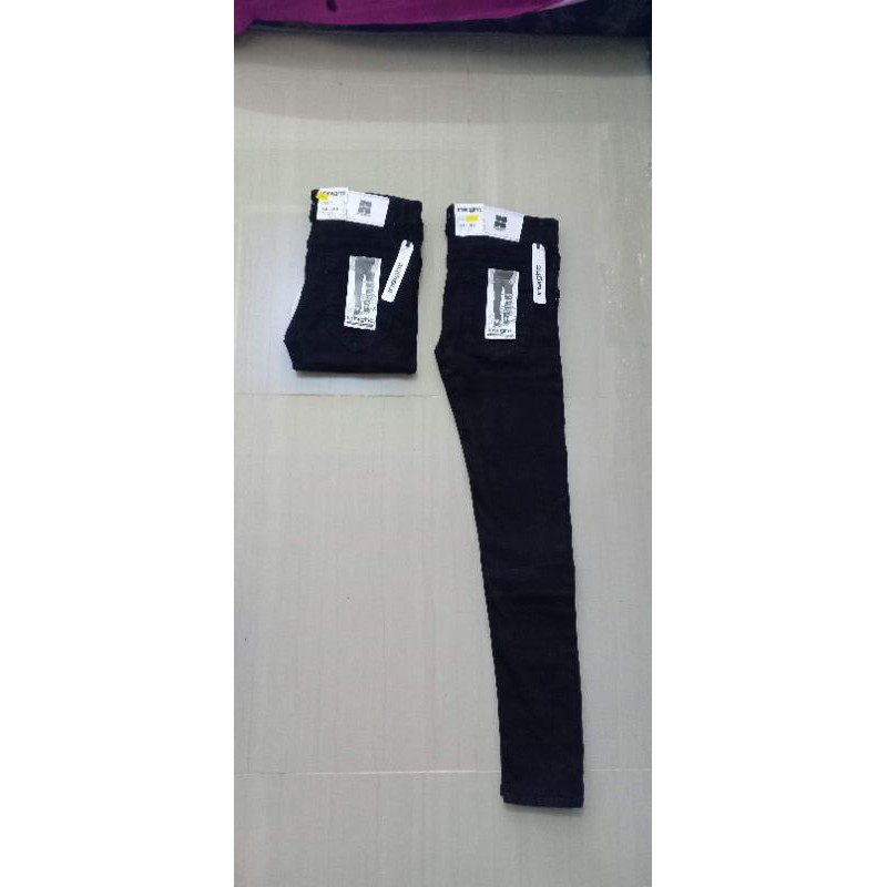 

sepan pensil karet cowok