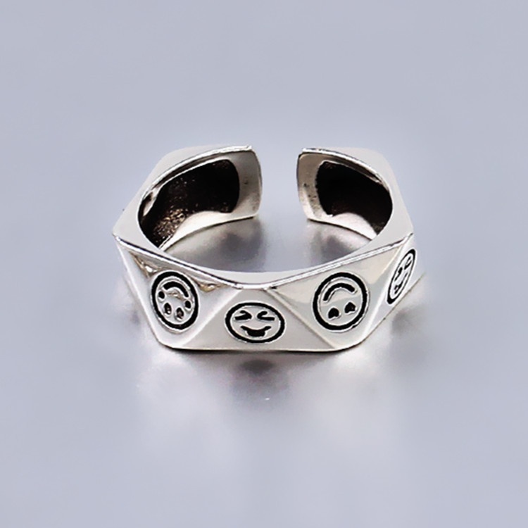 Cincin Desain smiley face Aksen Berlian Untuk Wanita