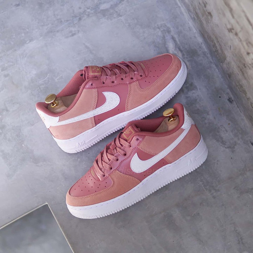 nike air force 1 lv8 v day