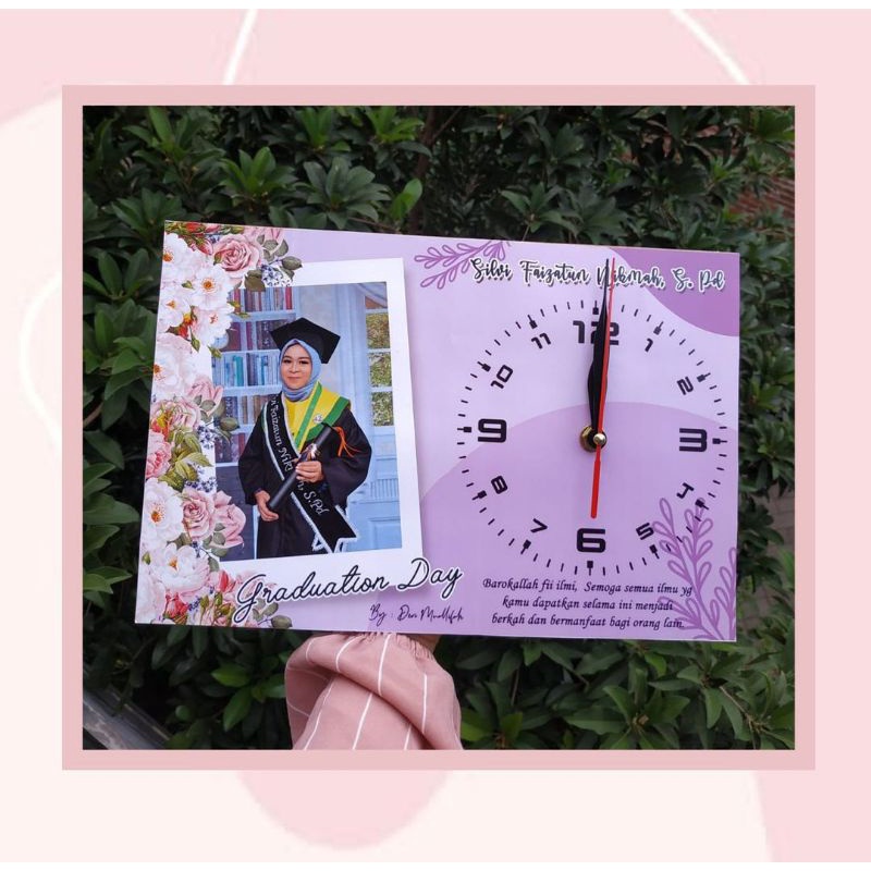 Jam dinding MDF Custom/20x30cm/Graduation Wedding Engagement Anniversary dll