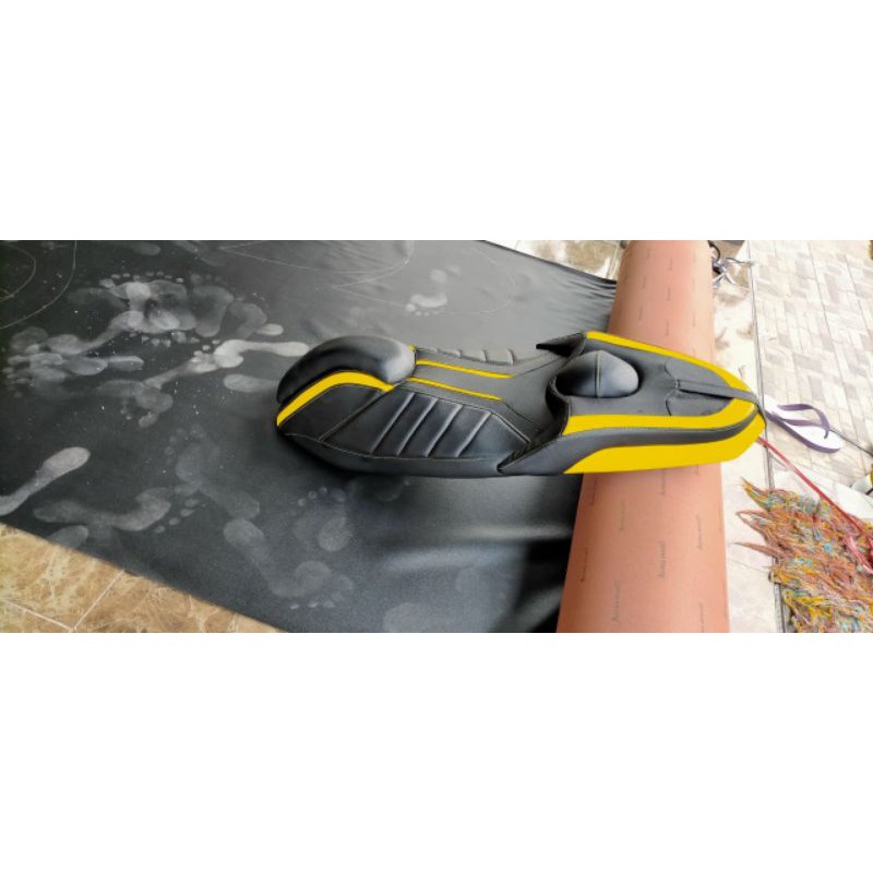 Jok Aerox 155 Modifikasi Kulit Mbtech-Jok AEROX Custom Kulit Mbtech-Jok Custom Motor Aerox Kulit Mbt