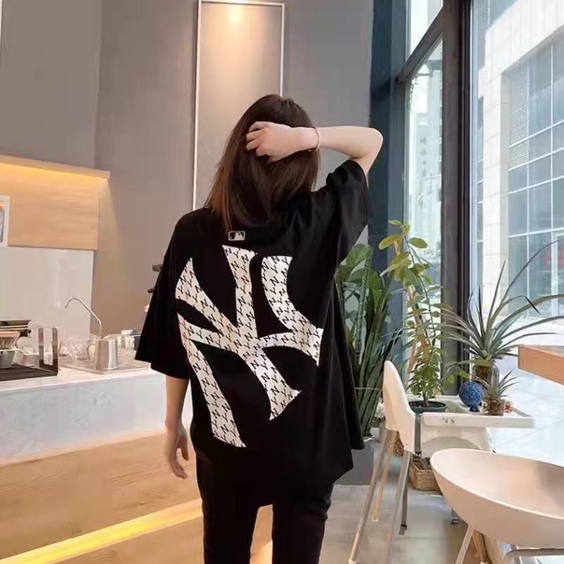 THISTLE - Oversize Tee Tshirt Wanita Model Longgar Motif N Ramai Depan Belakang