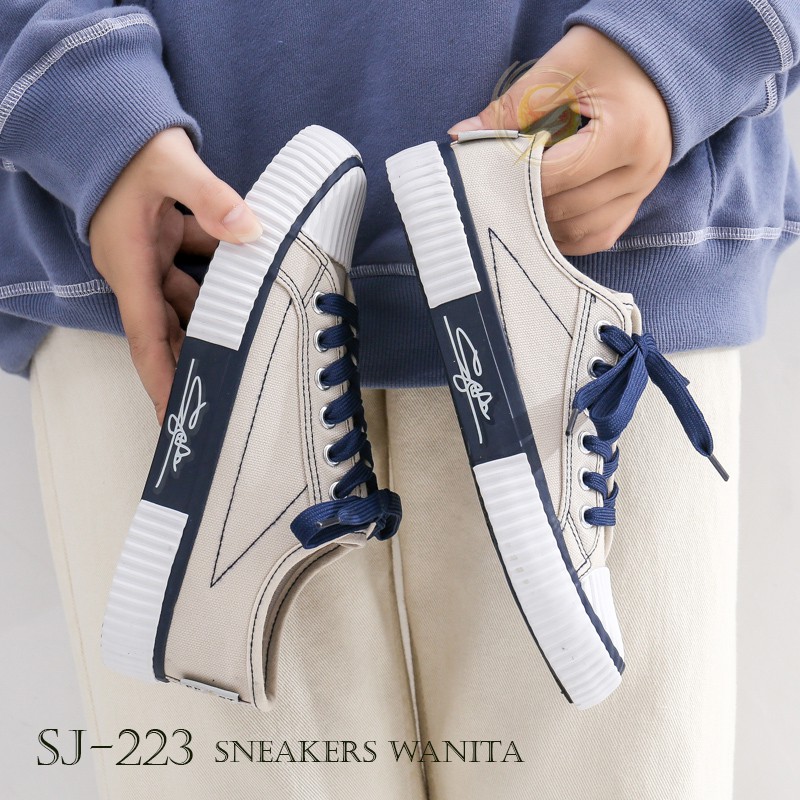 【OOS】Sepatu Sneakers Wanita Casual Wear ala Back To School Import Kualitas Super Premium - Cream 223