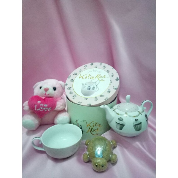 

Katie Alice - tea for one