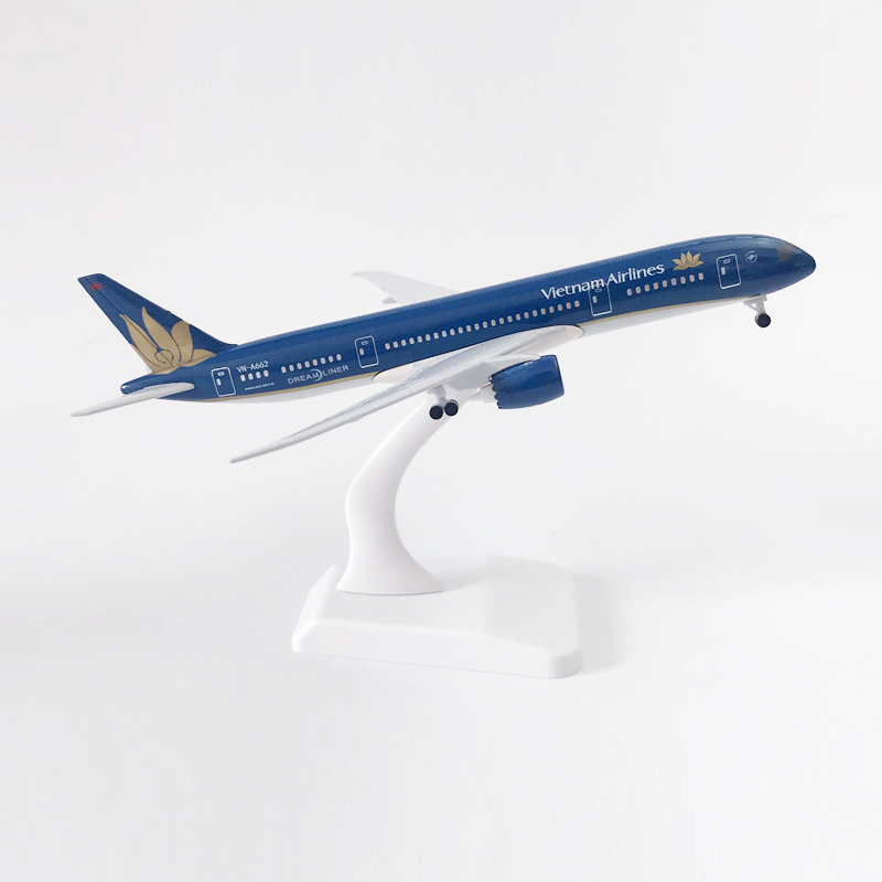 B787 Model Pesawat Terbang Vietnam Boeing 787 Bahan Metal Alloy Die-cast Ukuran 16CM / 20CM