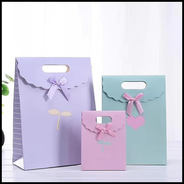 

Terpopuler Paper Bag Sedang Paper Box Hadiah Box Souvenir Bingkisan Kertas Kado