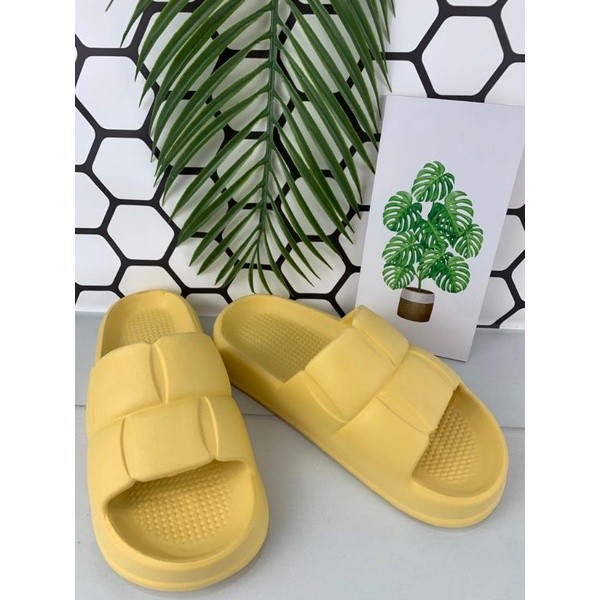 Sandal Korean Style MINISO Soft Slipper Anti Slip Elastic Empuk