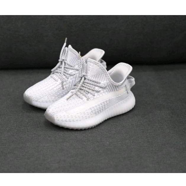 Sepatu Anak Yezzy Boost 350 V2 Static